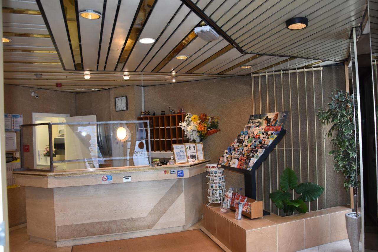 Sun Hotel Saint-Gilles Εξωτερικό φωτογραφία
