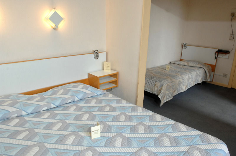 Sun Hotel Saint-Gilles Δωμάτιο φωτογραφία